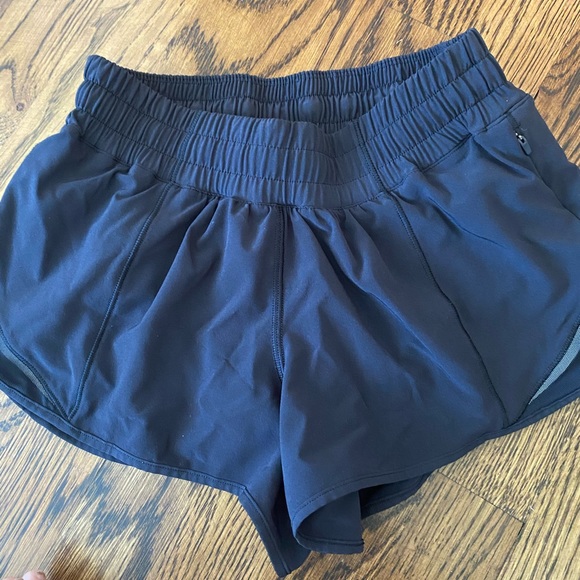 Lululemon shorts - Picture 1 of 4